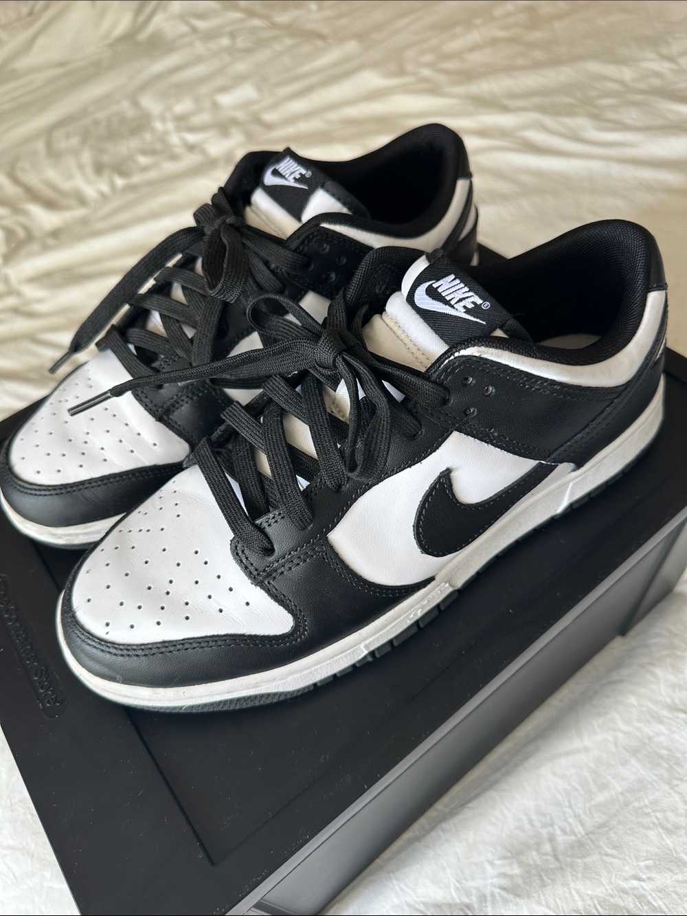Nike Panda Dunks